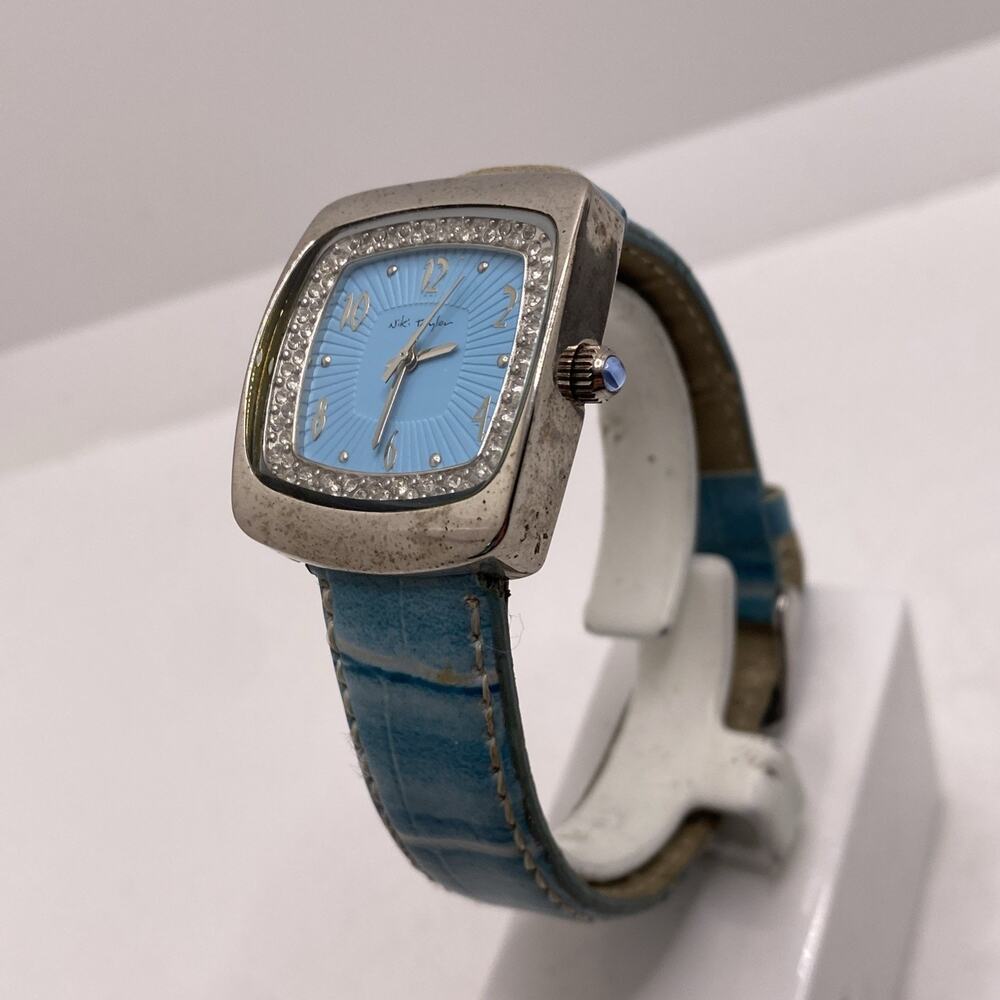 Nikki Taylor Womes Vintage Rhinestone Watch New Battery - Picture 2 of 9